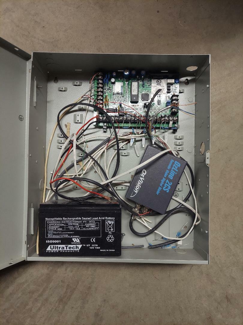BOSCH D4412 CONTROL PANEL BOSCH SECURITY W/BATTERY HOME BUSINESS WIRED