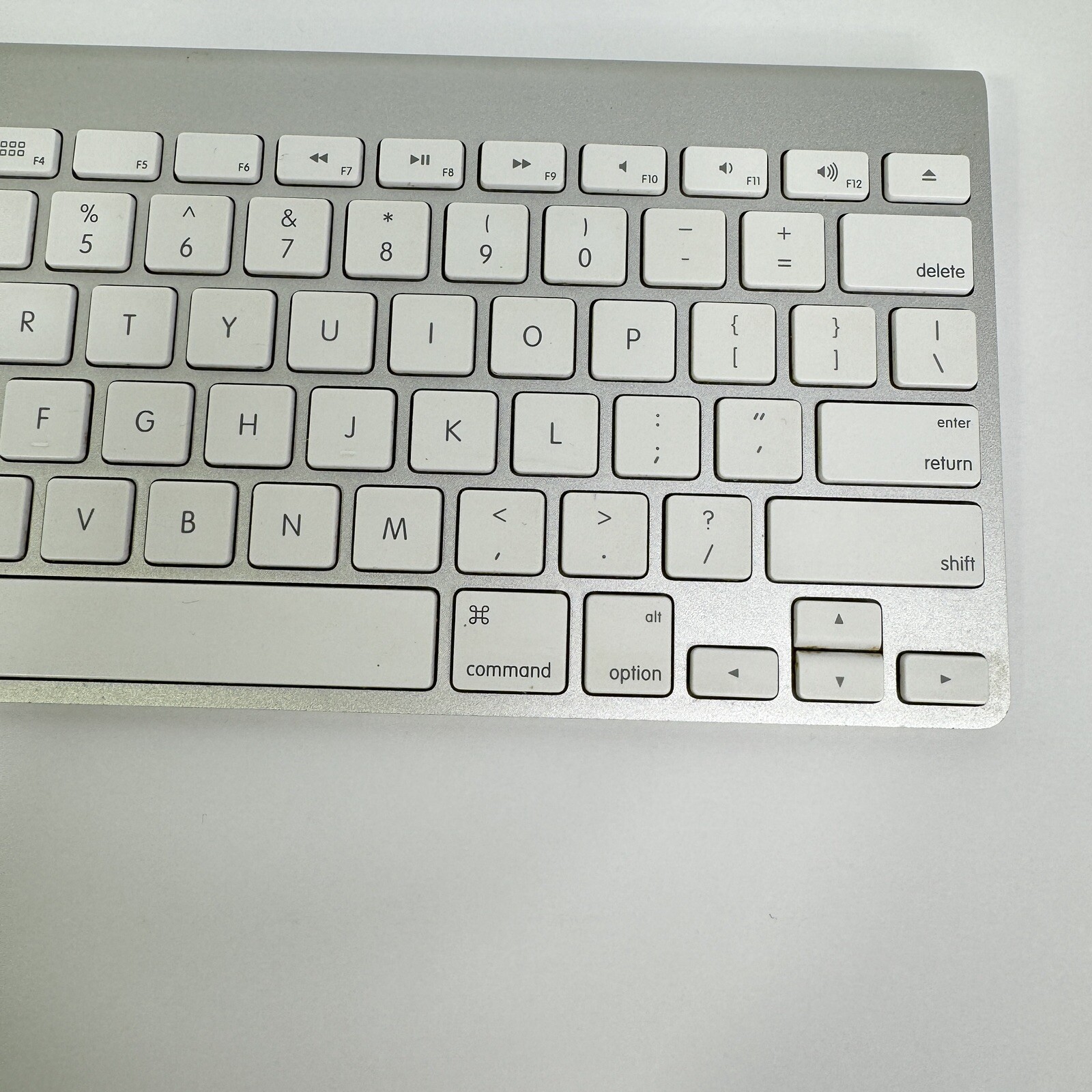 Apple A1314 Wireless Magic Keyboard Used Tested And Working