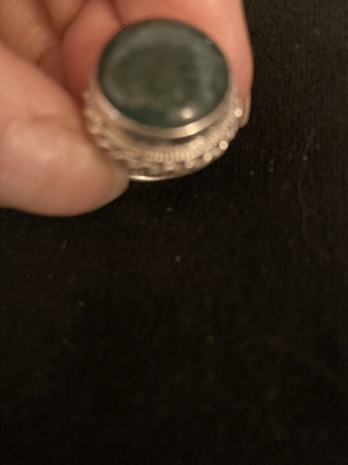 Sterling Silver 925 Dark Green Stone Size 5 B121