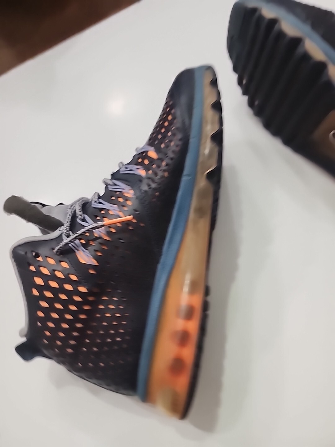 Nike Max Size 8 Sneaker Black Orange