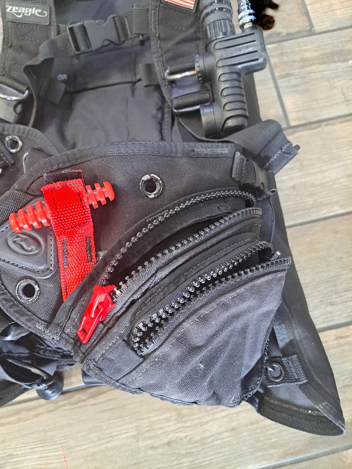 Zeagle Stiletto BCD with Inflator and Hose Size Medium Used