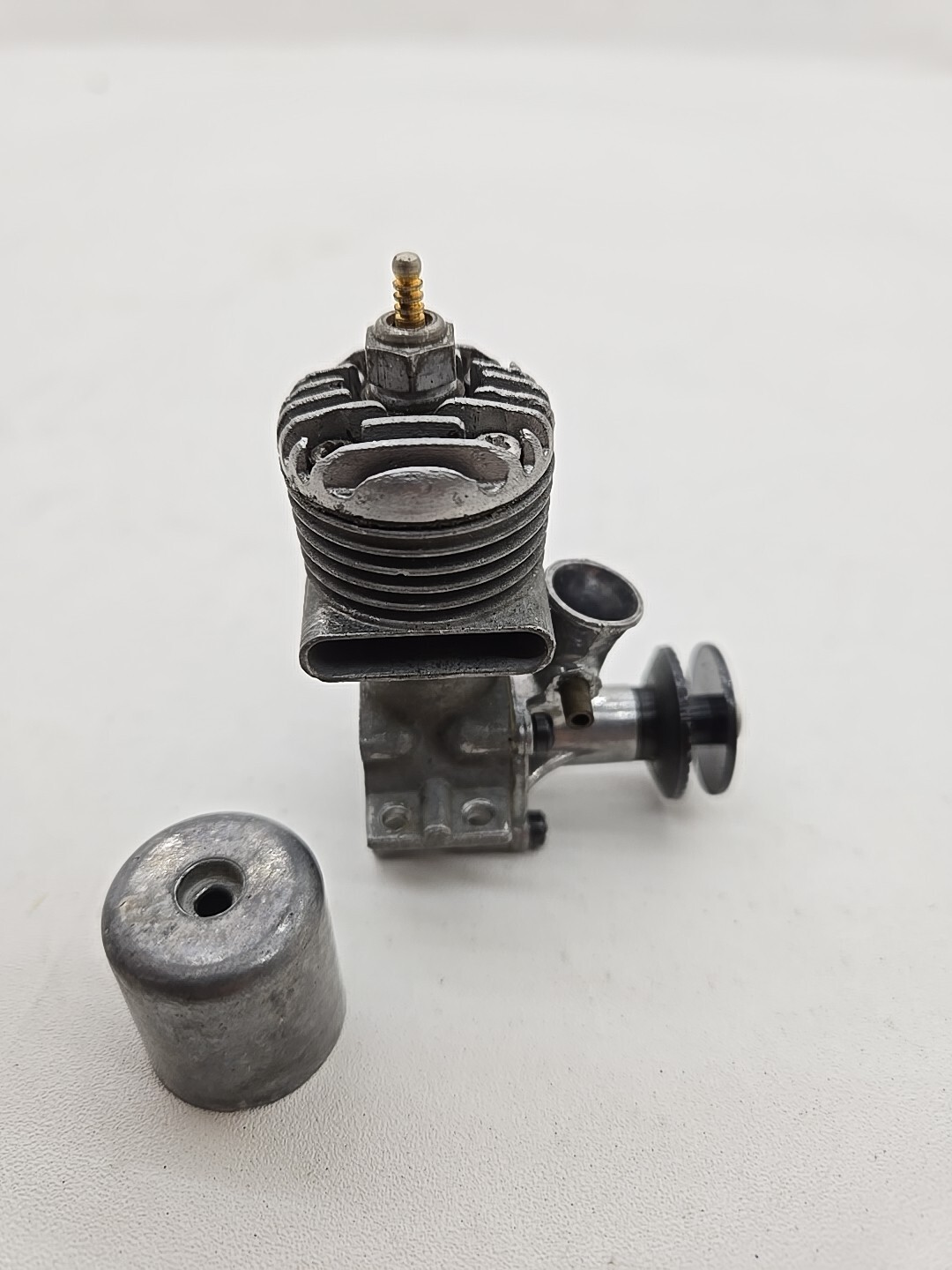1950 McCoy .098 Glow Ignition Engine M5 #2