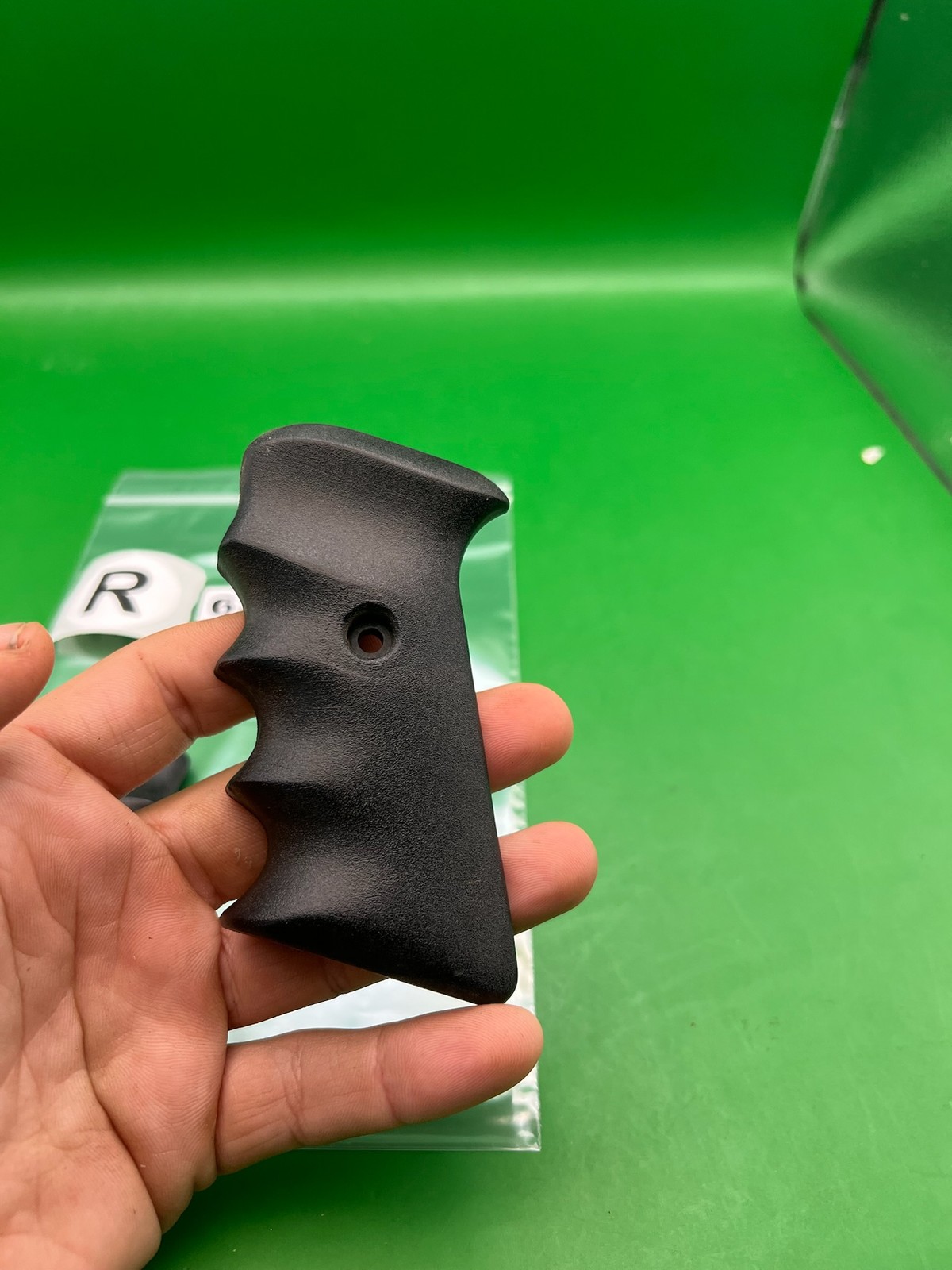 Single Hole Automag Grips