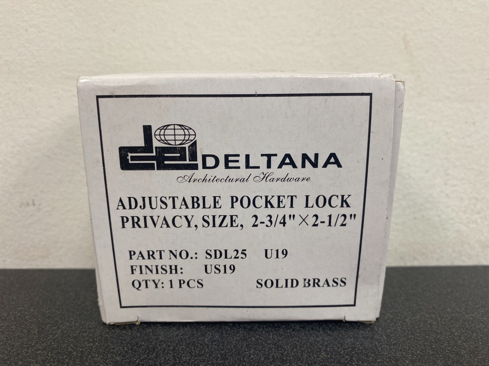 Deltana Pocket Lock, 2-1/2" X 2-3/4" Privacy Black