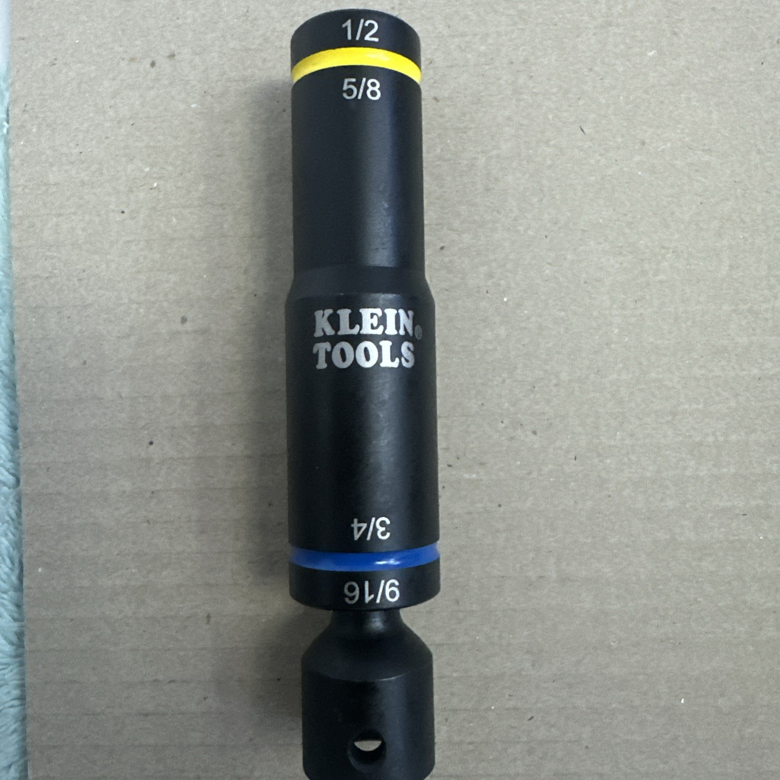 Klein Tools 66009 4-In-1 Flip Quad Socket
