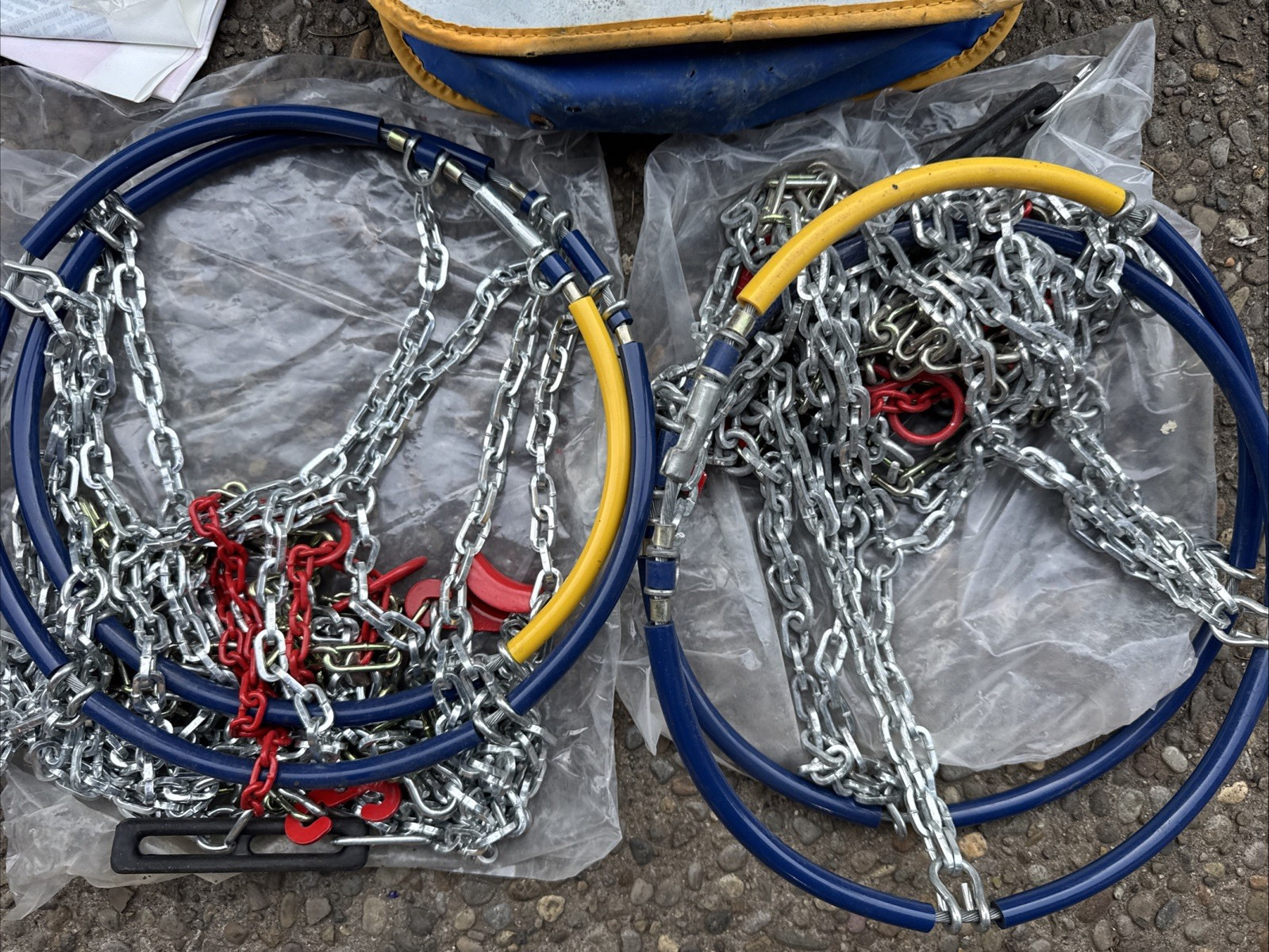 1550-s Les Schwab Quick Fit Diamond Pattern Snow Tire Chains Never Used