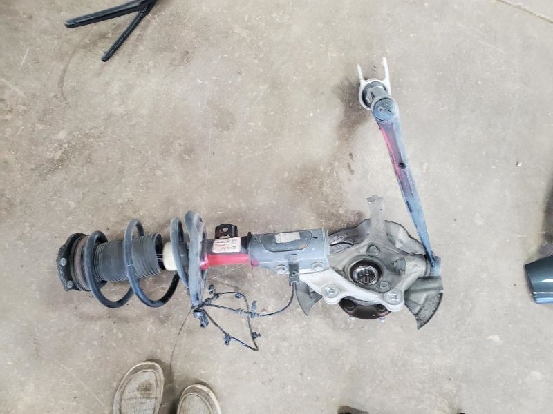 (LOCAL PICKUP ONLY) Passenger Right Front Knee L Model Fits 16-20 MALIBU 1845287