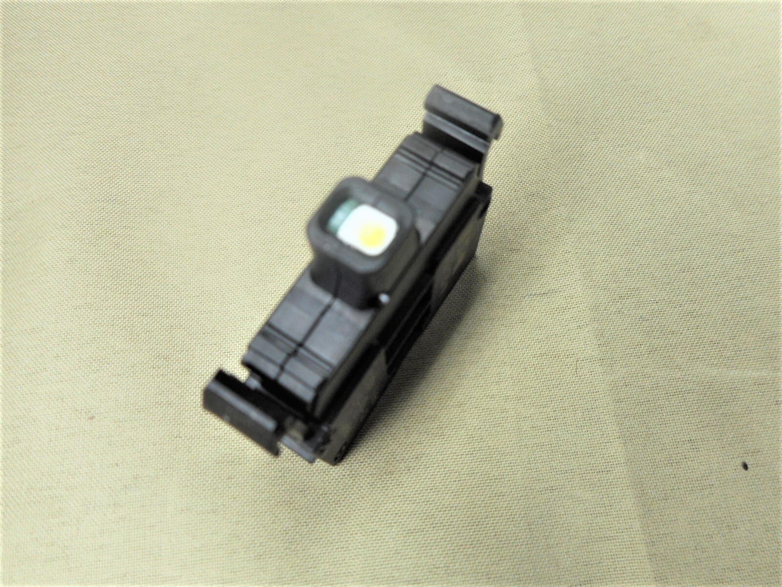 MOELLER M22-LED-W LED light unit (NIB)
