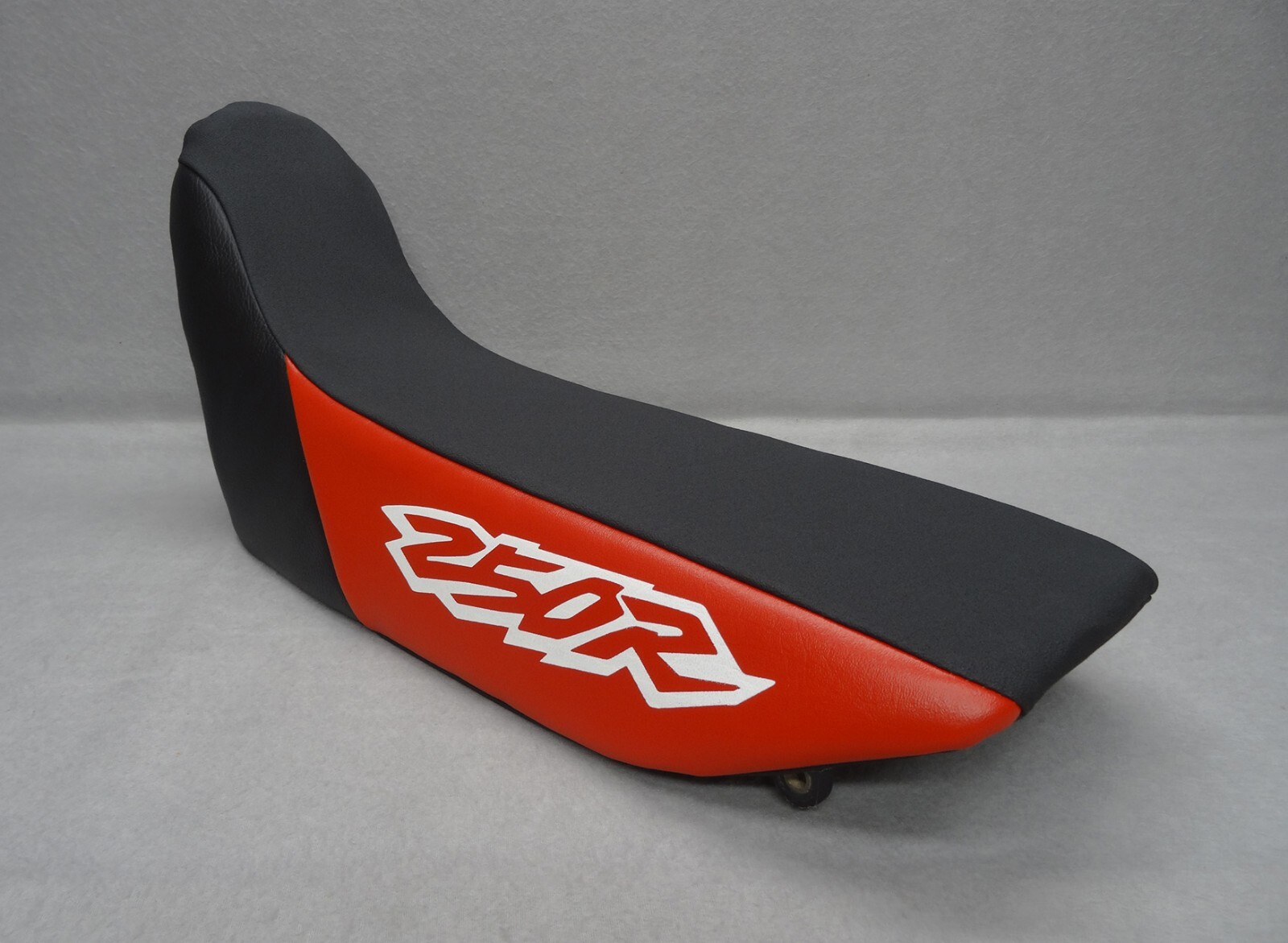 HONDA  XR250R 1996 – 2004 gripper top seat cover new 1997 1998 1999 2000 2002