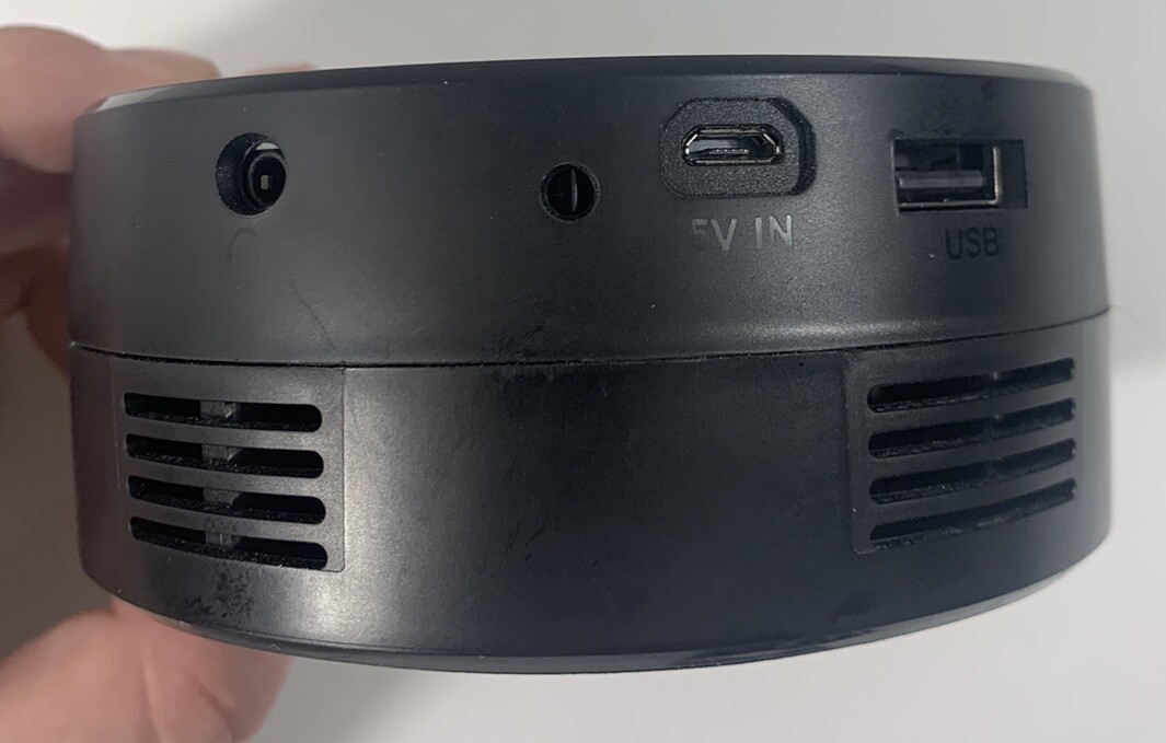Time to Enjoy mini projector LED 1080 pixels, Open Box. Nice! Fast Shipping!