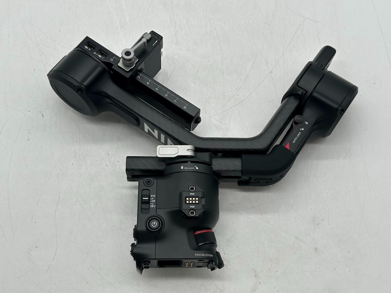 DJI RS 4 Pro Gimbal Stabilizer Combo