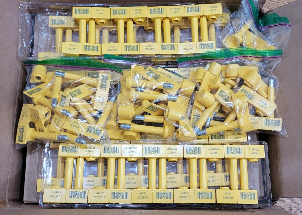 TYDENBROOKS Yellow Generic Bolt Seals Laser Sequential Coded (Lot of 139)