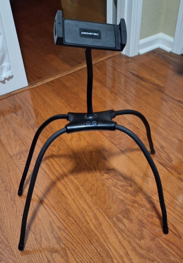 AboveTEK Adjustable iPad Stand Holder (TH-5B)