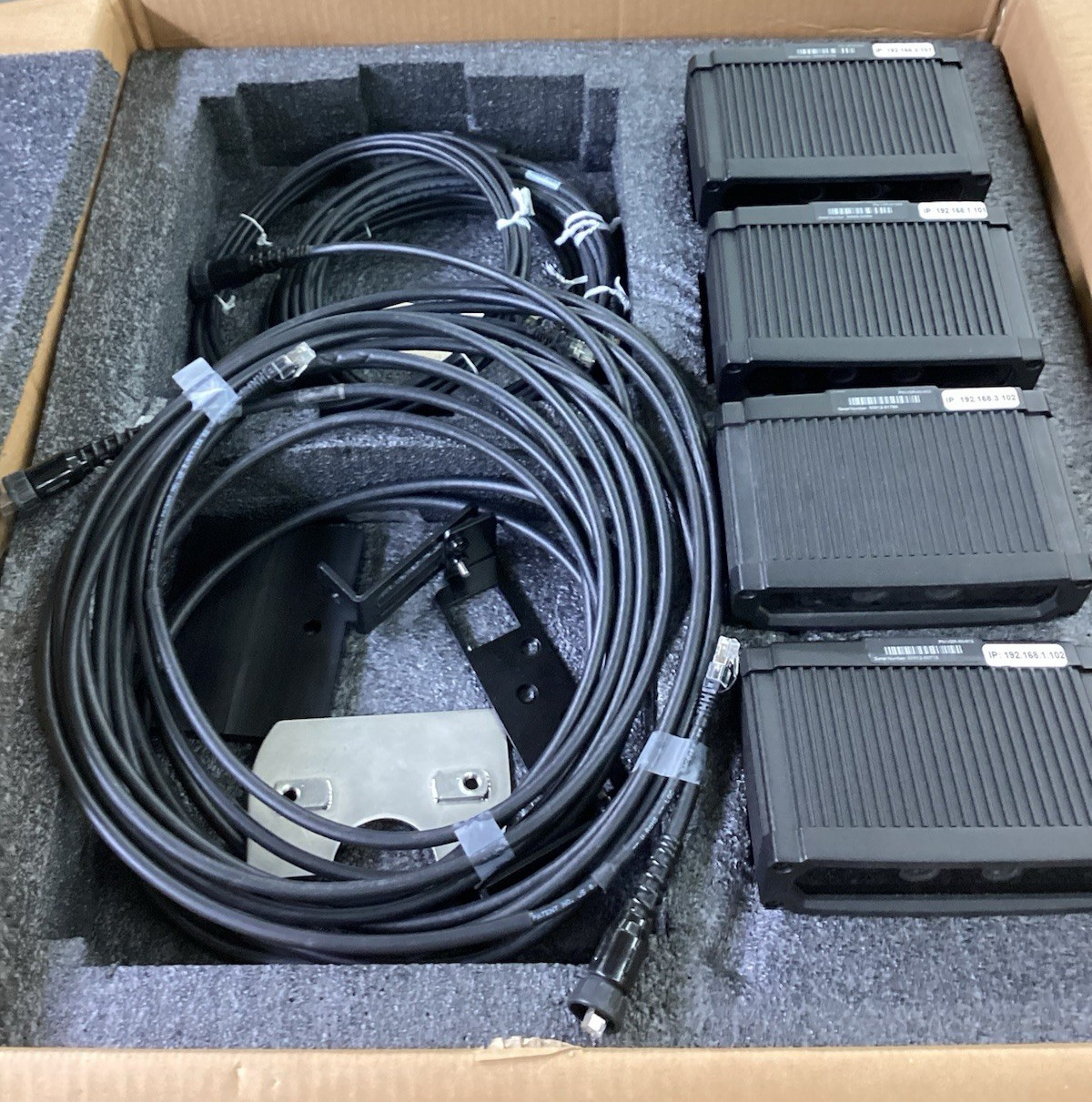 VIGILANT VSR-60-908 AND 912 WITH ACCESSORY CABLE BUNDLE