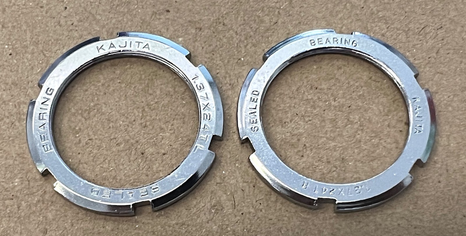KAJITA Alloy Bottom Bracket Lock Rings Right Left 1.37 x 24 English Thread MINT