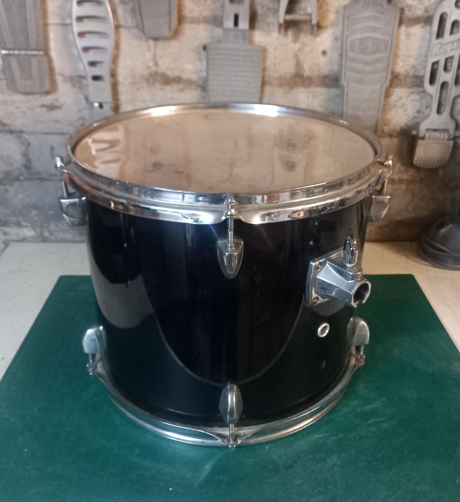 Unbranded 13x11", tom, drum (black wrap)