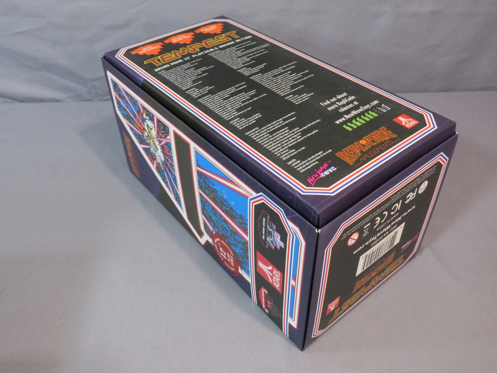 Replicade TEMPEST New Wave Toys 1/6 Scale Arcade Machine *UNUSED* Atari