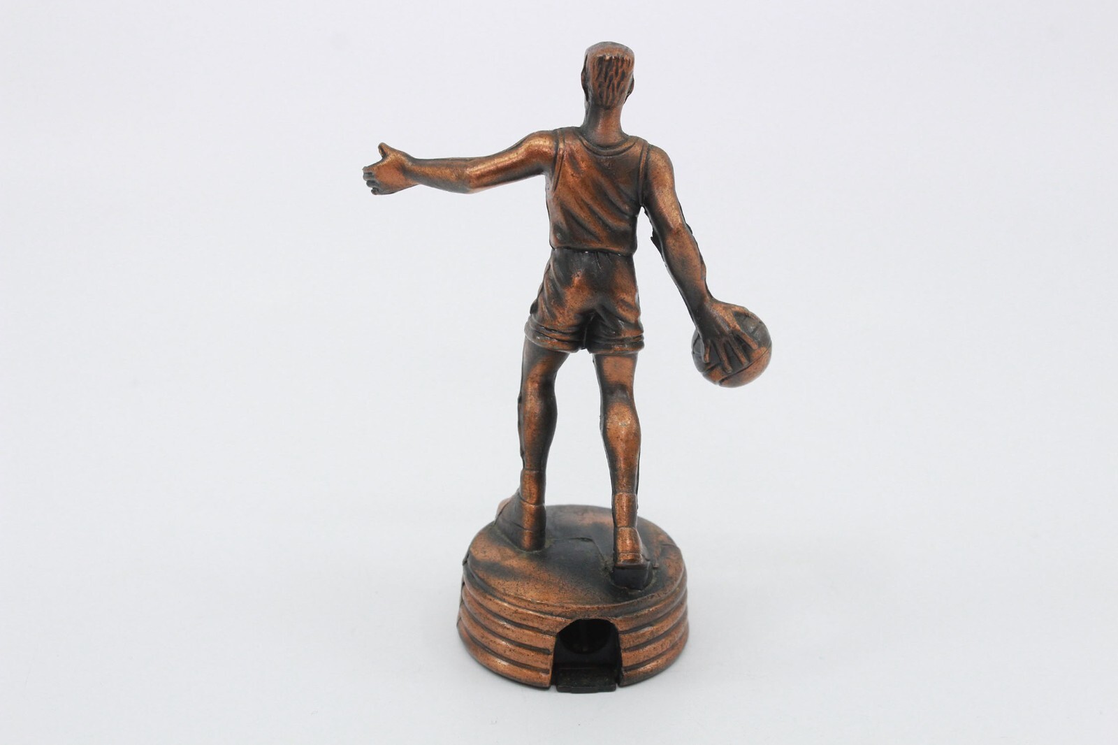 BASKETBALL PLAYER Metal Die Cast Pencil Sharpener Figurine