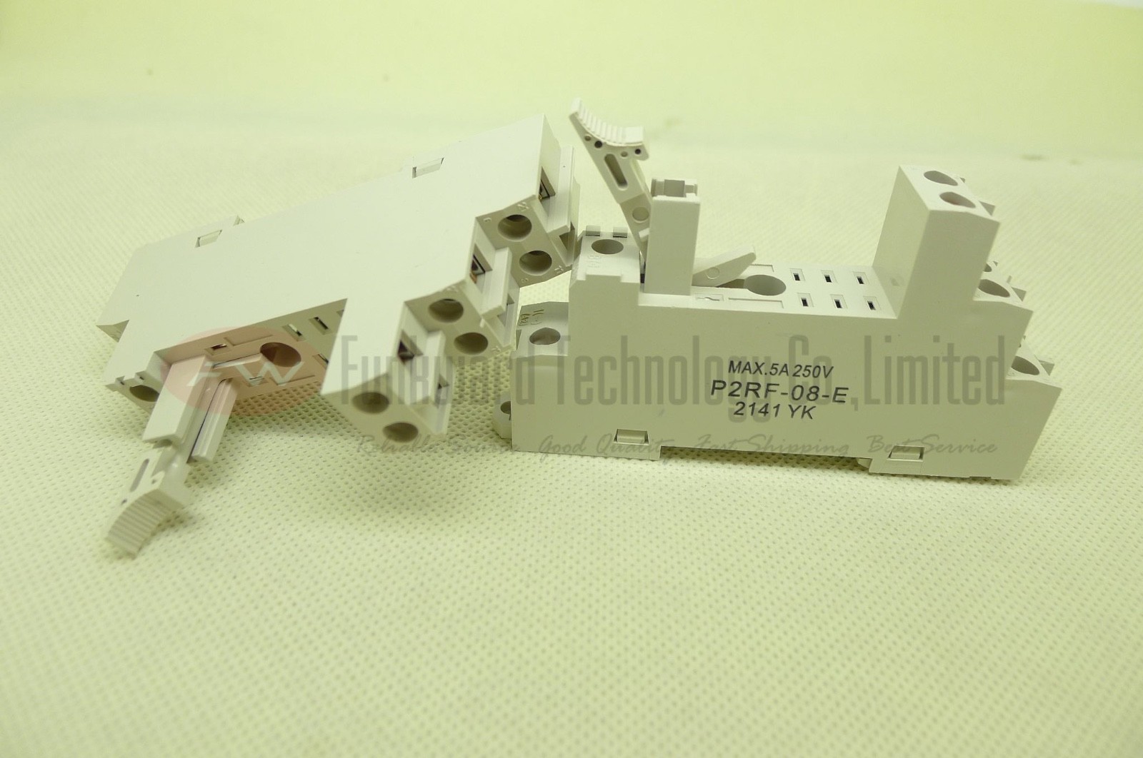 P2RF-08-E Relay Socket with G2R-SN 24VAC relay  x 1 Set