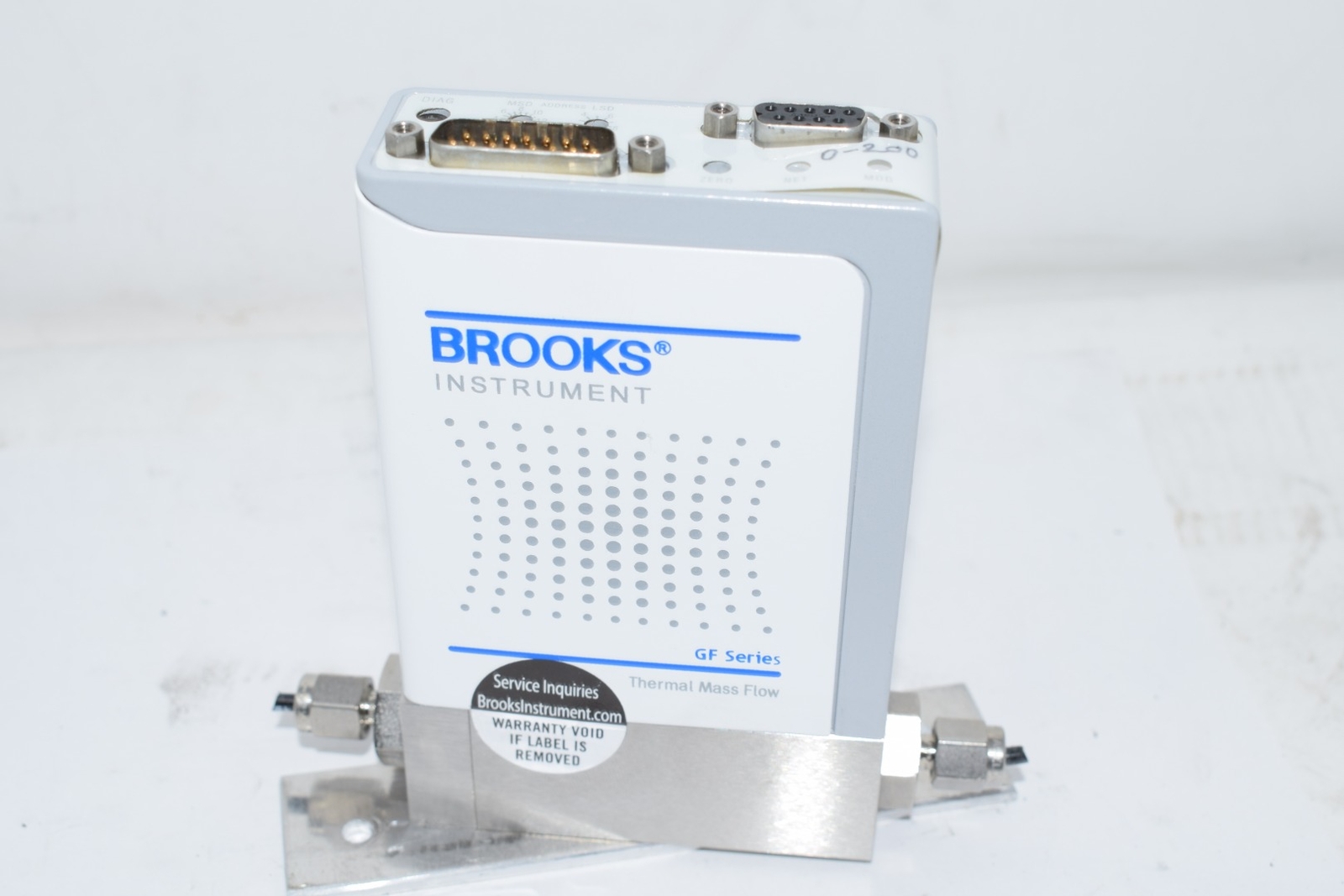 Brooks Instrument GF Series GF040CXXC-0008200C-T1AVP4-XXXXAX-70F Mass Flow Contr