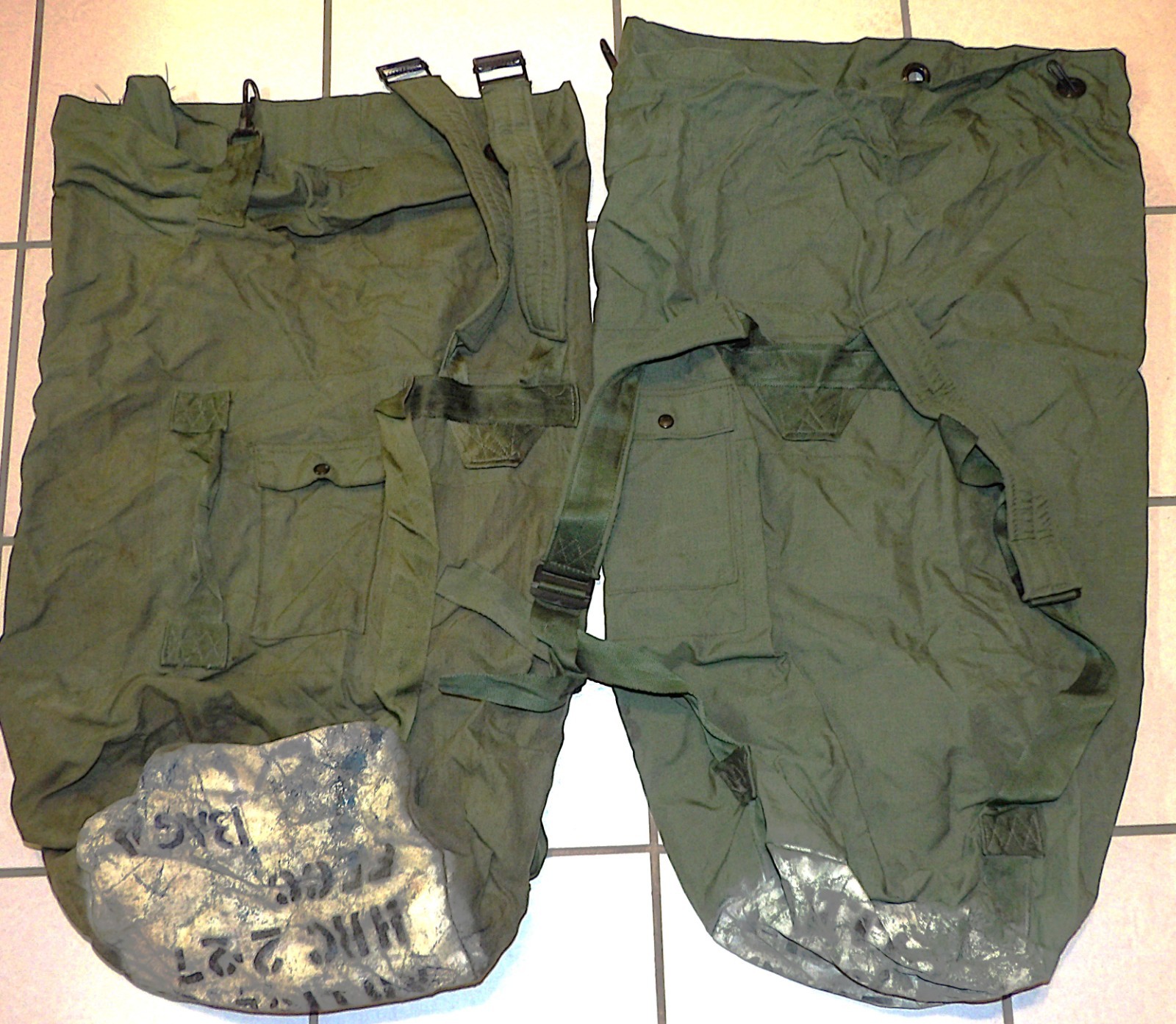 2 VINTAGE MILITARY ISSUE GREEN DUFFLE BAGS