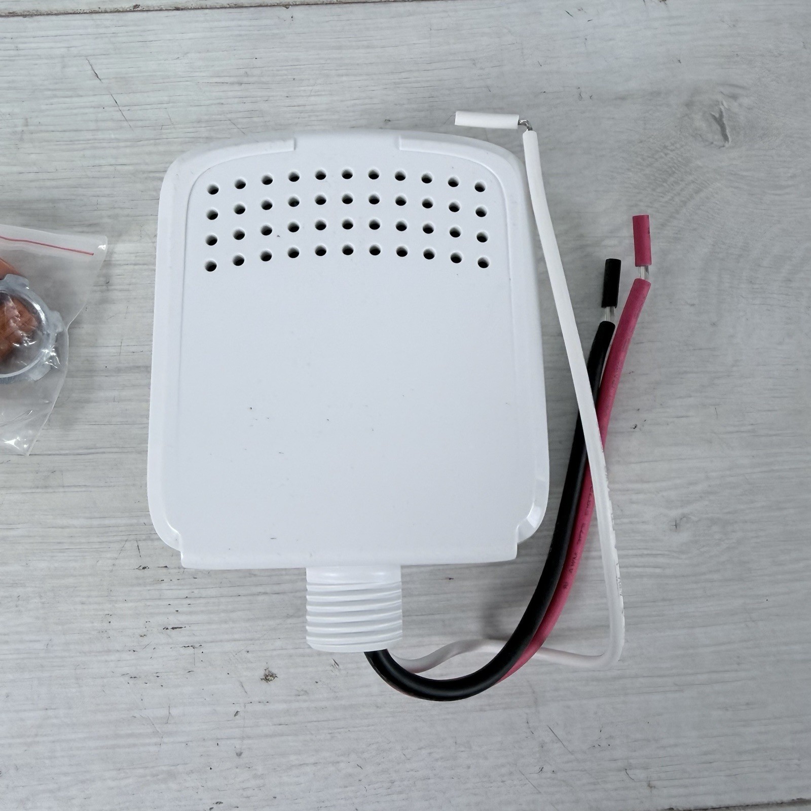 Wattstopper Legrand LMPL-101 Digital Plug Load Controller