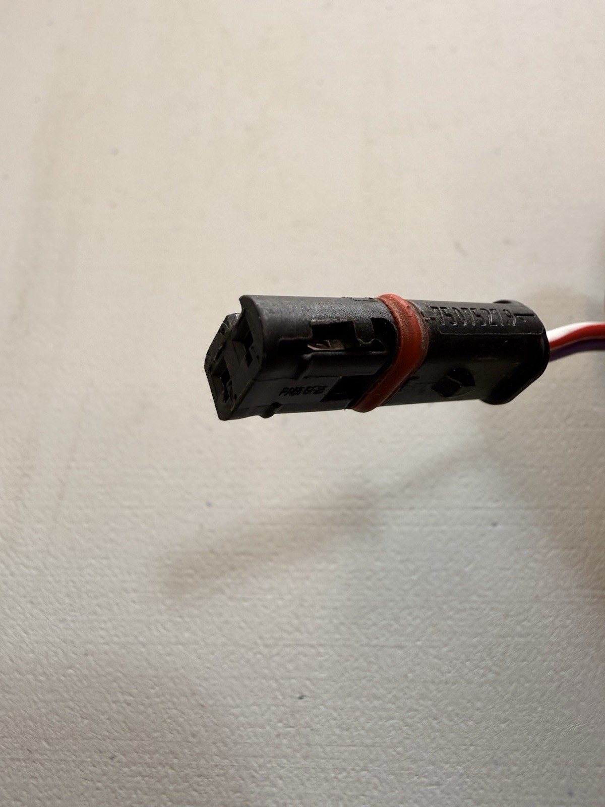 BMW E82 E90 E92 E93 F10 N54 N63 High Pressure Fuel Injector Wire Plug Connector