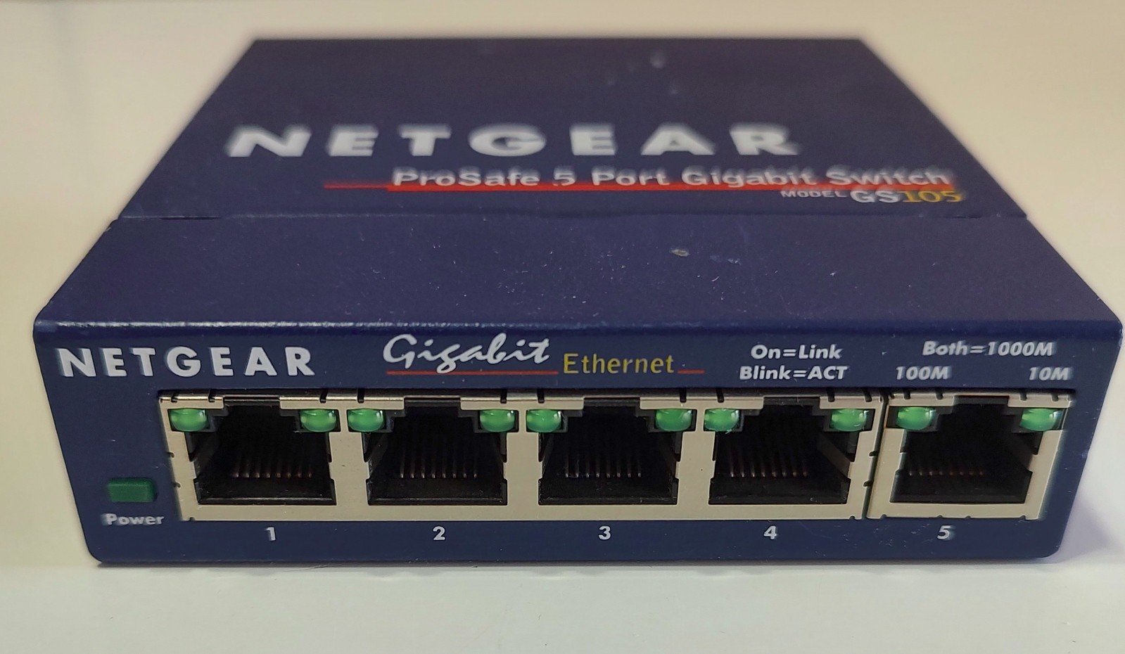 Netgear GS105 V4 ProSafe 5 Port Gigabit Switch