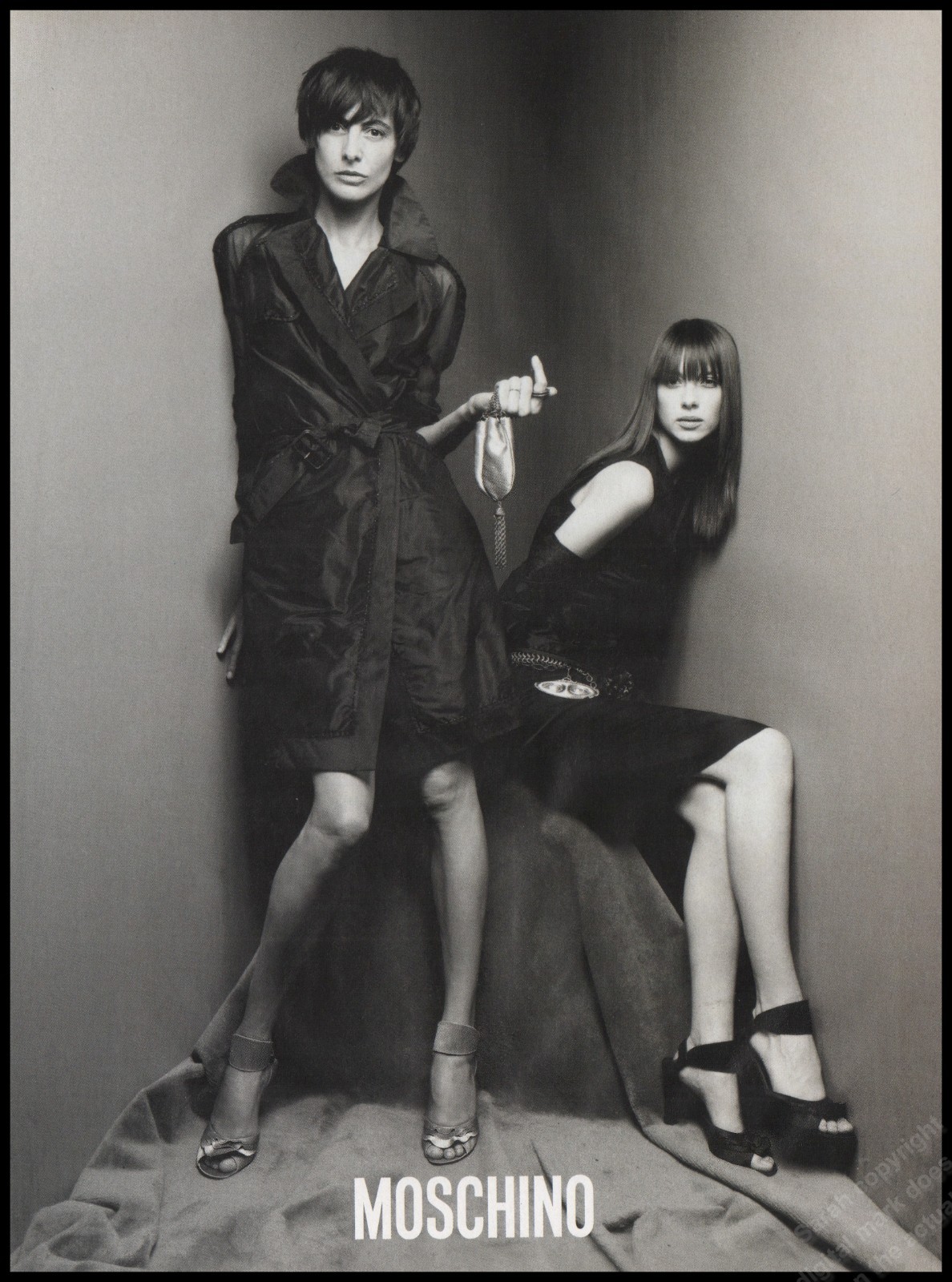 High Heels Inès de La Fressange Print Ad Women Fashion Long Legs shoes 2002-12B
