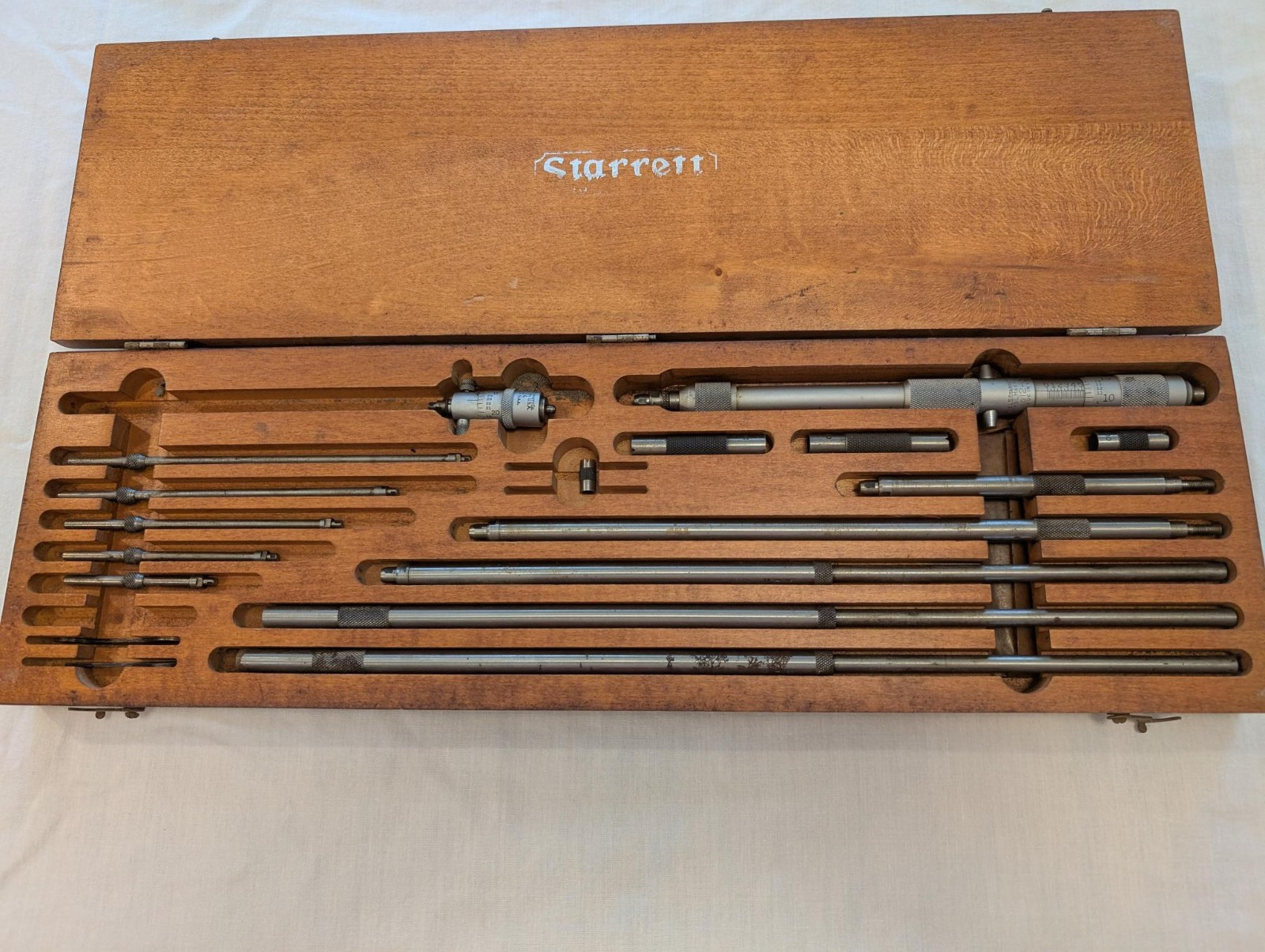 Vintage Starrett 124C Solid-Rod  Inside Micrometers Set