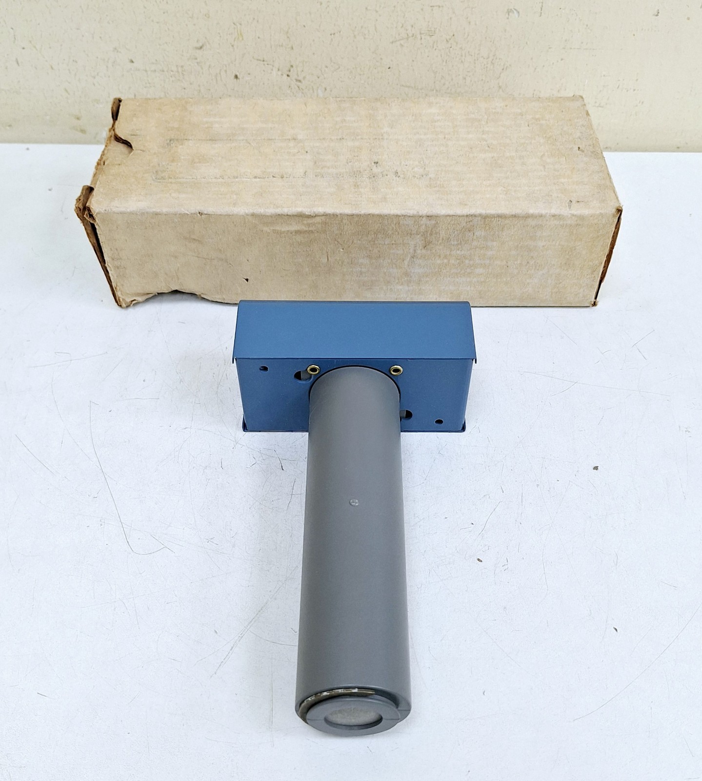 Johnson Controls HE-6110-2 Humidity Transmitter W/Sensor 5 VDC
