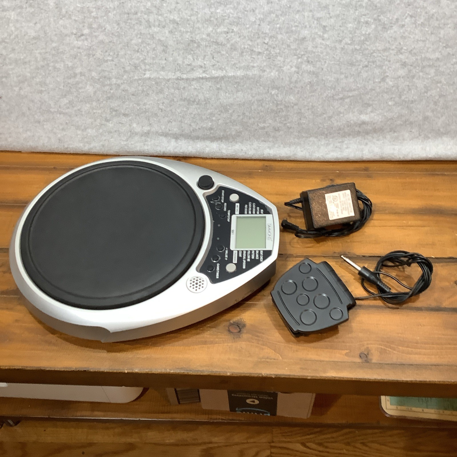 Simmons SD1 Electronic Drum Practice Pad 65 Pad Sounds 6 Metronome Sounds Tested