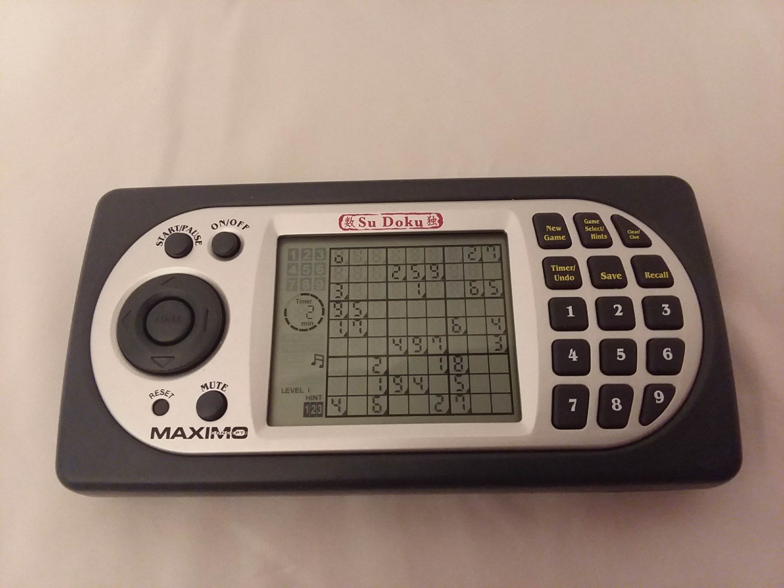SU DOKU MAXIMO CONCEPT Handheld Electronic Game Sudoku