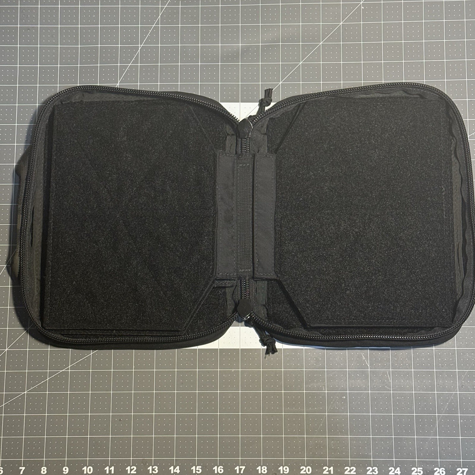 Unbranded Tac Tailor MilSpec Monkey Multicam Blk Mega Patch Book 12"x10"x3" NWOT