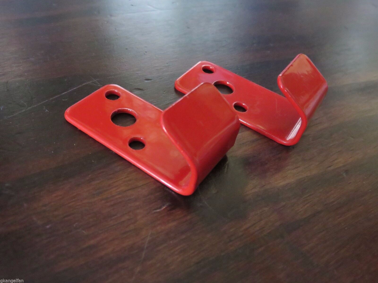 🔥🧯2-WALL HOOK, BRACKETS  FOR 2 ½ GAL. WATER PRESSURE FIRE EXTINGUISHERS