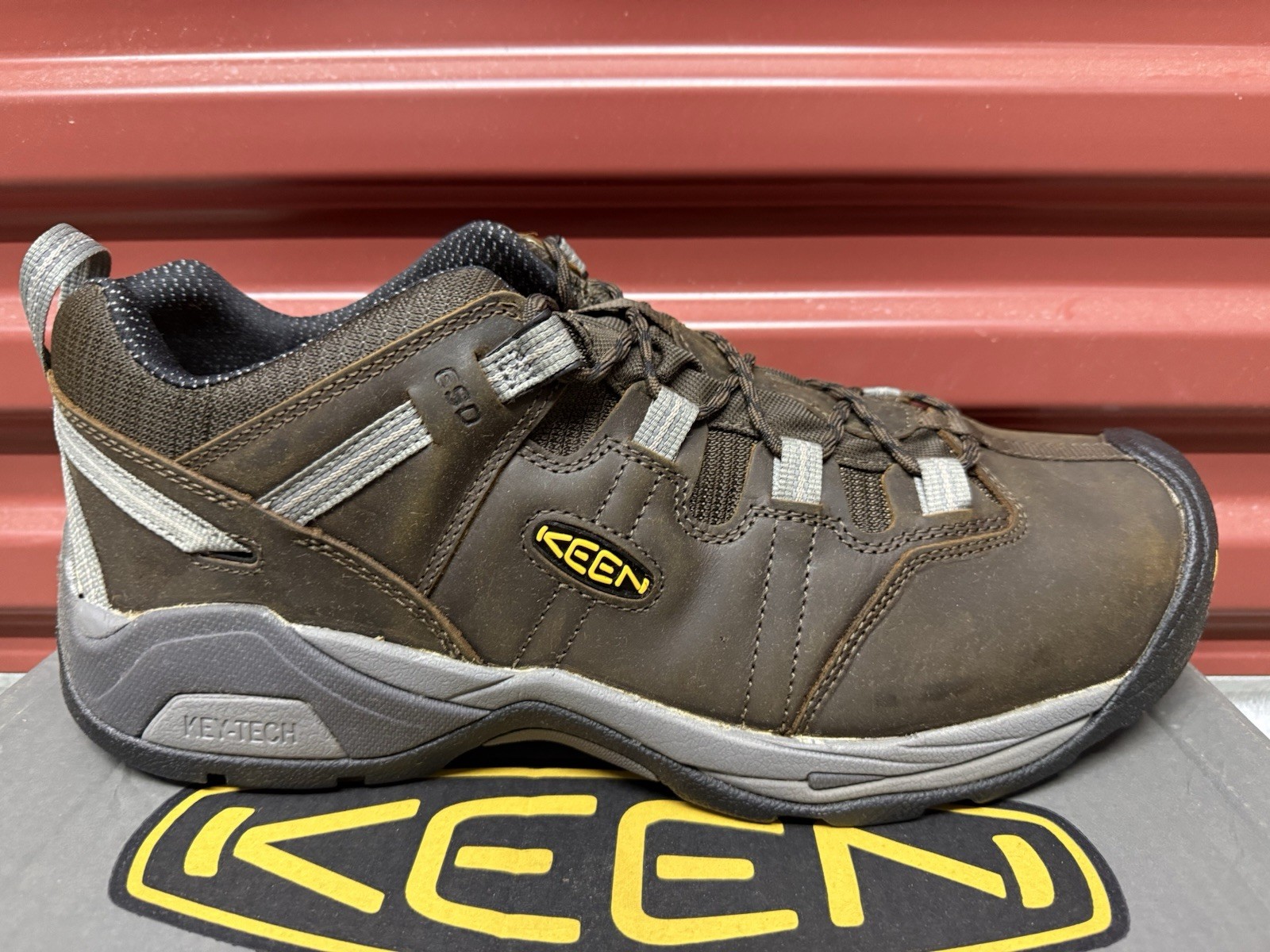 NEW KEEN Utility Men’s Sizes Detroit XT Low Steel Toe Work Shoe ESD 1020035