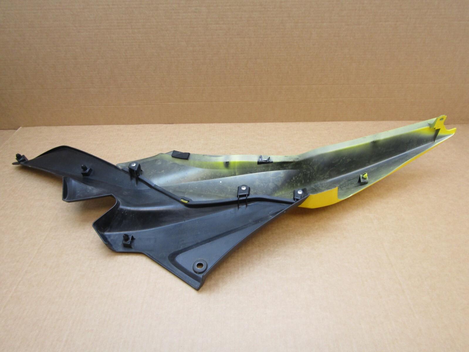Honda CB125F 2017 11,619 miles right tail fairing panel (13441)