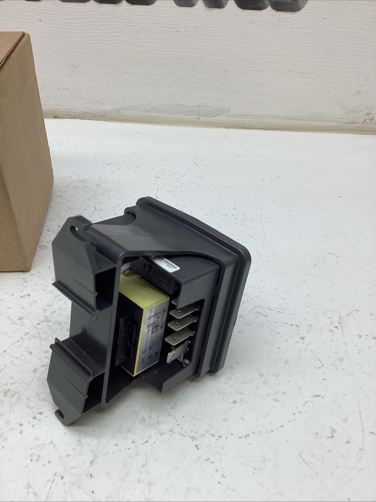 Watlow LVC2SW004008A Limit LV Temperature Controller NIB