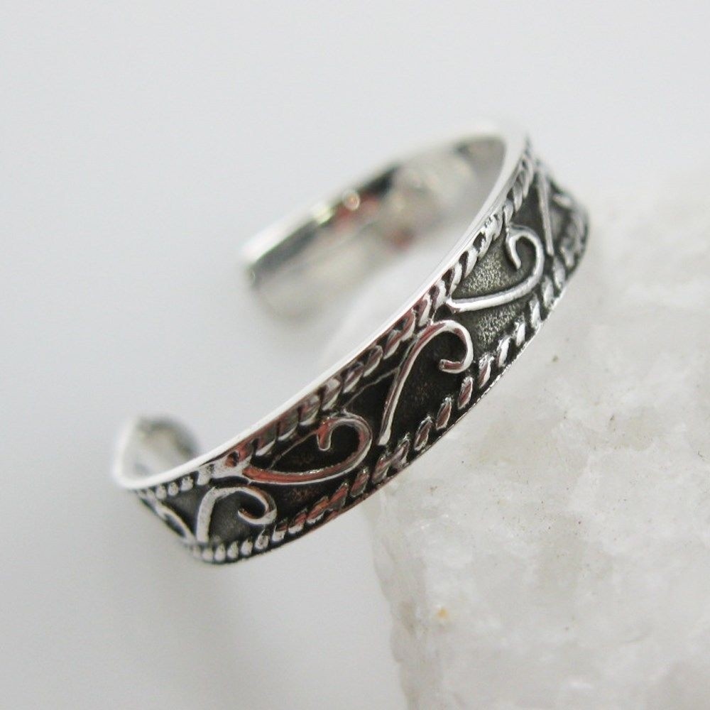 925 Sterling Silver Toe Ring- Fine Artisan Ring - Adjustable Artsy Toe Ring