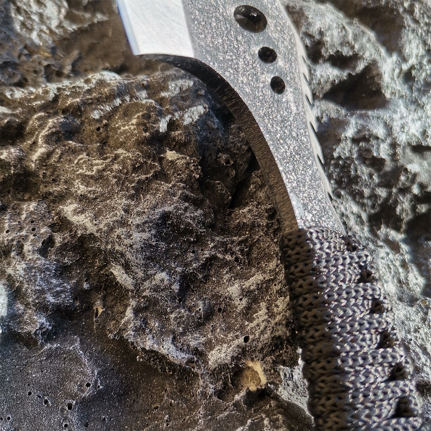 Survival camping tactical multi-function tool outdoor travel portable axe