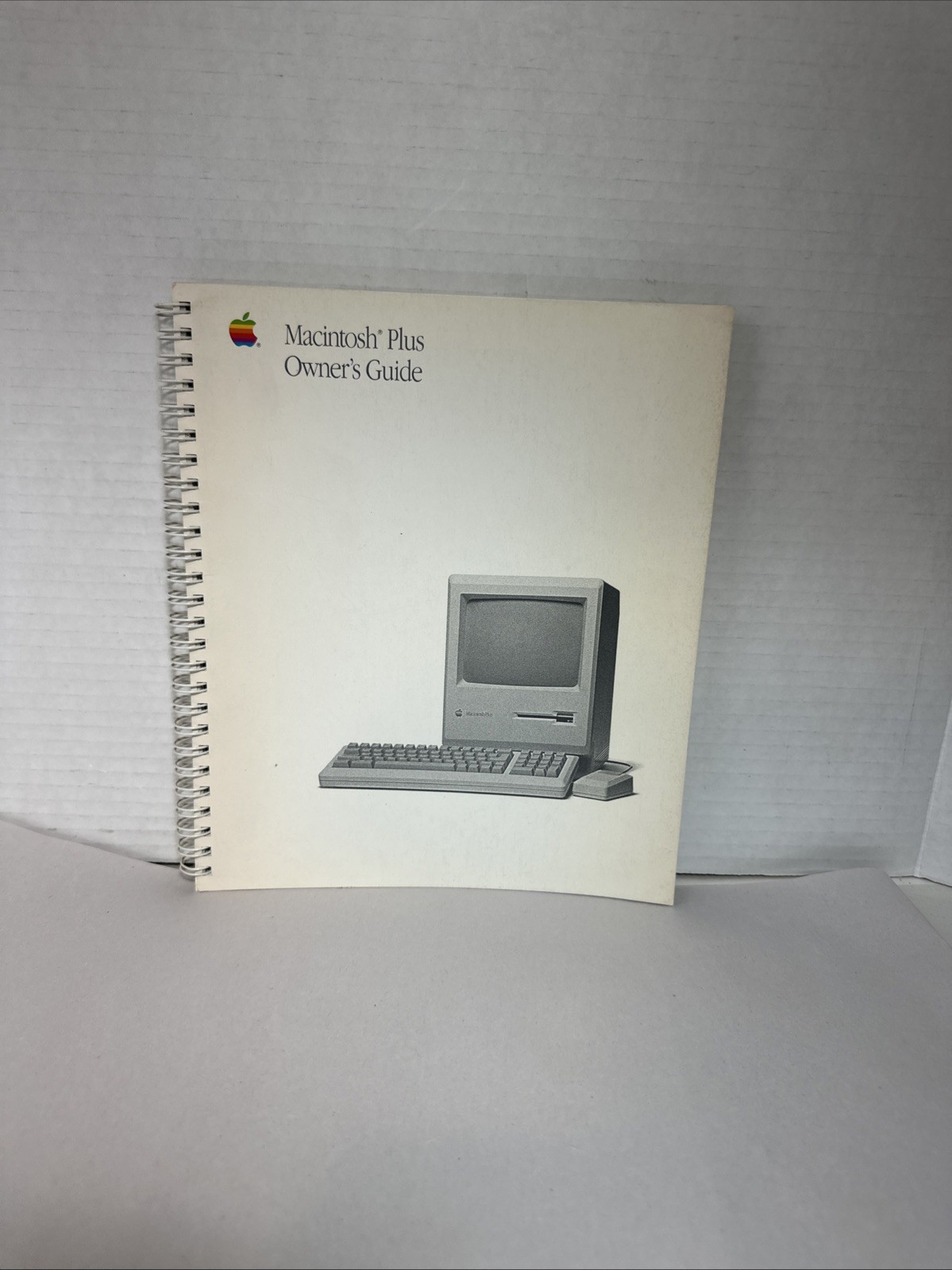 Apple Macintosh Plus Owner’s Guide VTG 1988 Manual 030-3294-B
