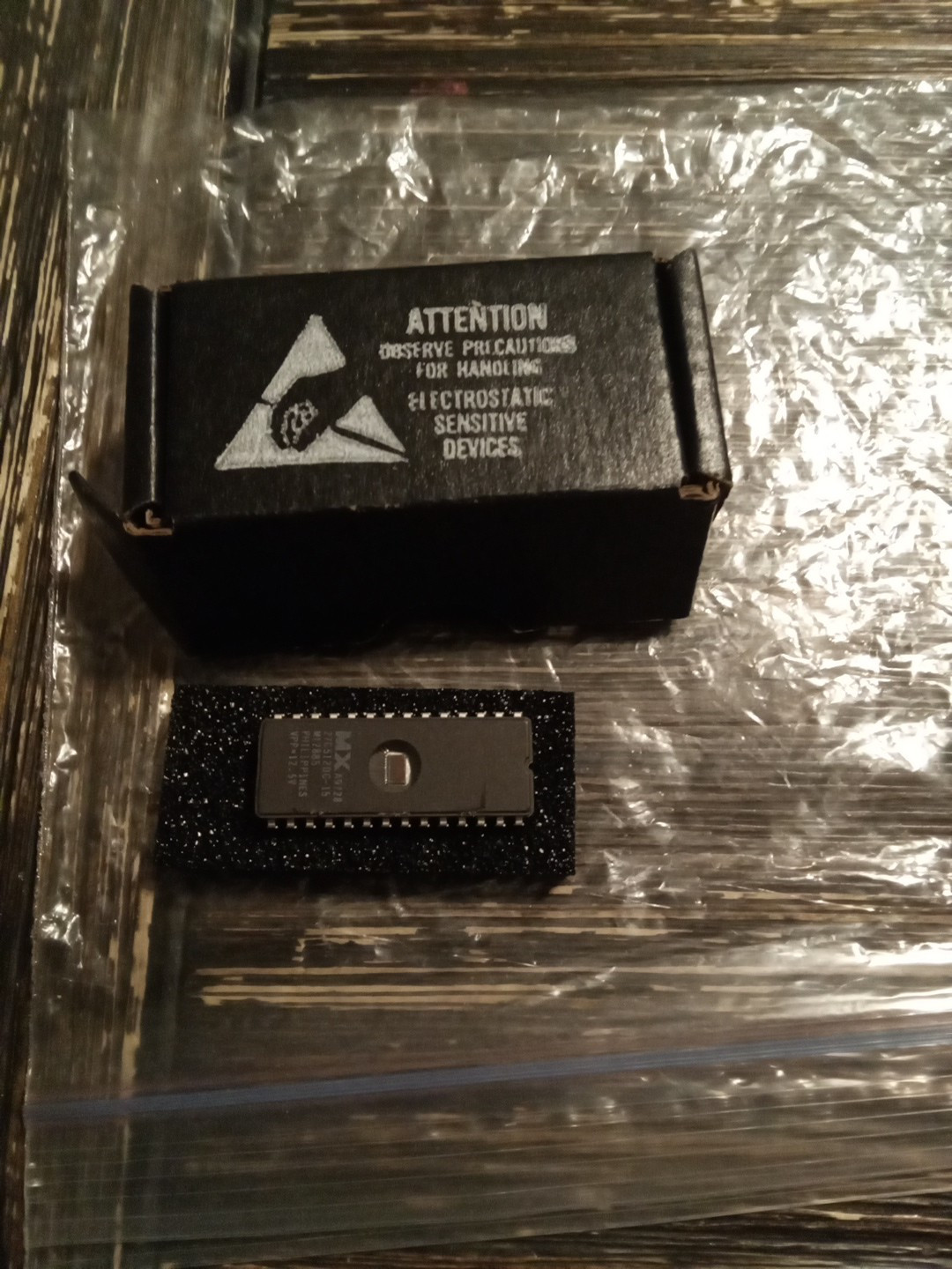 MX27C512DC-15 512K-BIT UV EPROM