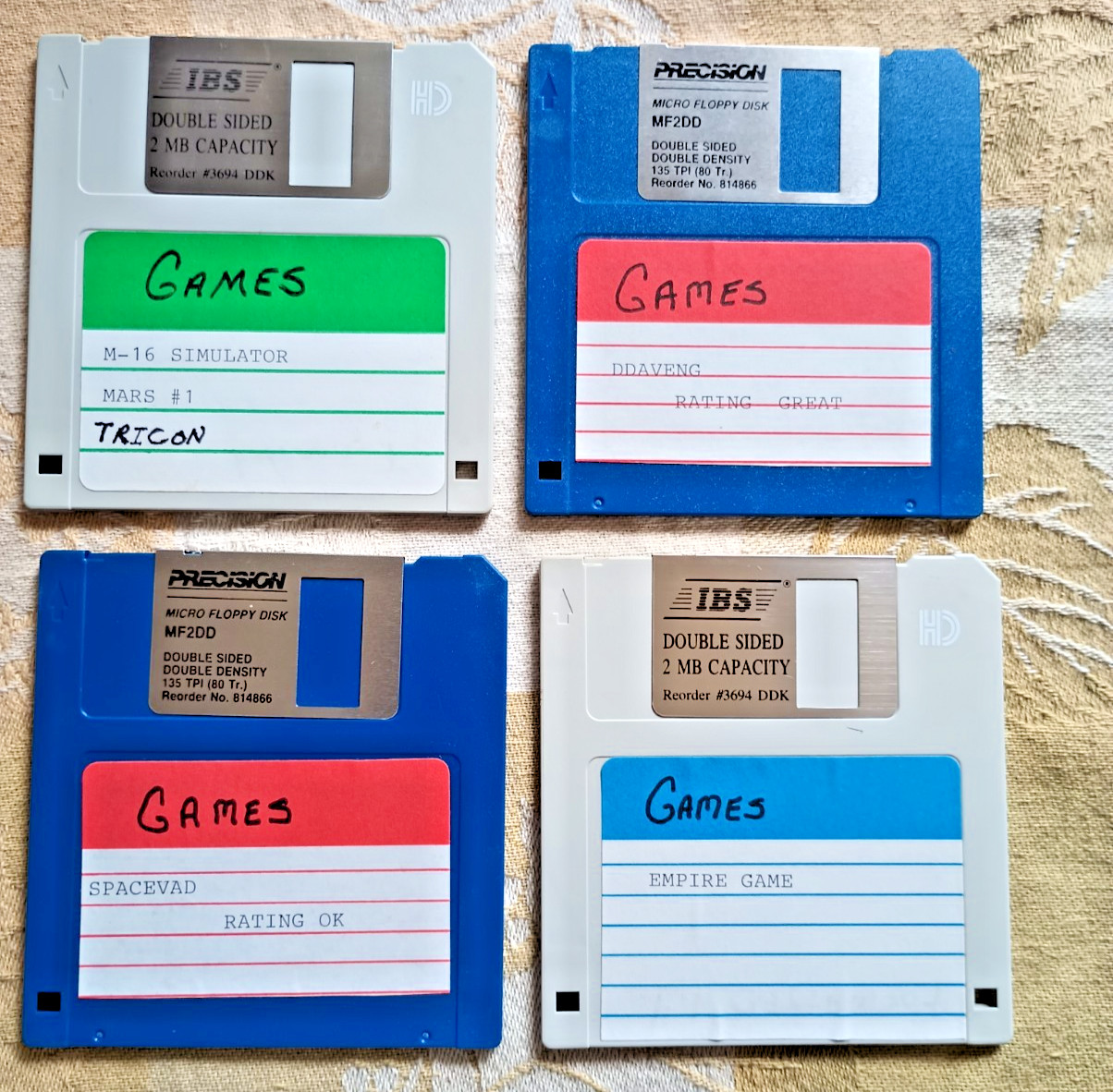 30+ Game Lot w/27 3.5” CD Floppy Disk & Floppy Disk Container Holder