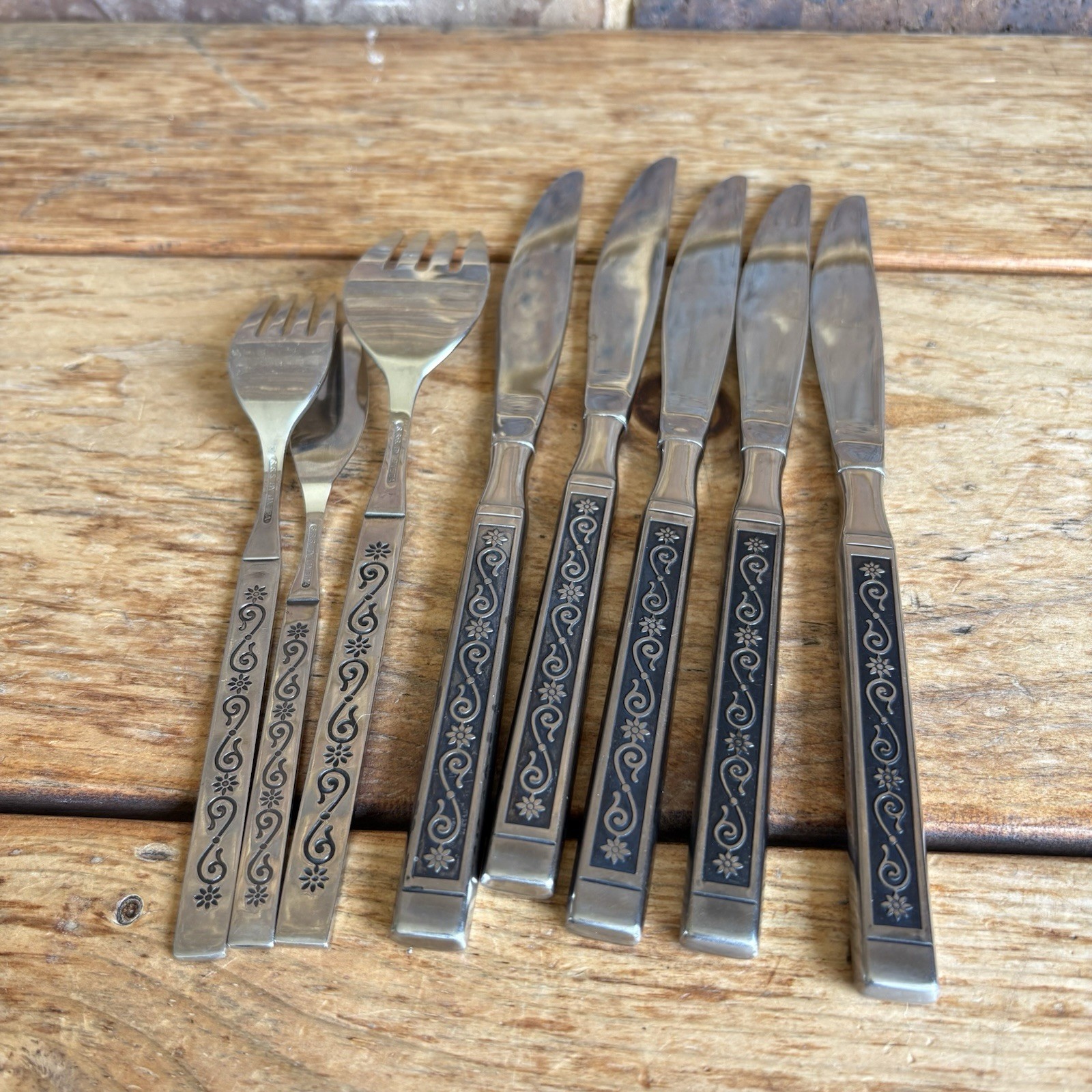 Oneida SSS flatware MIDNIGHT Stainless Set of 8 replacement pieces