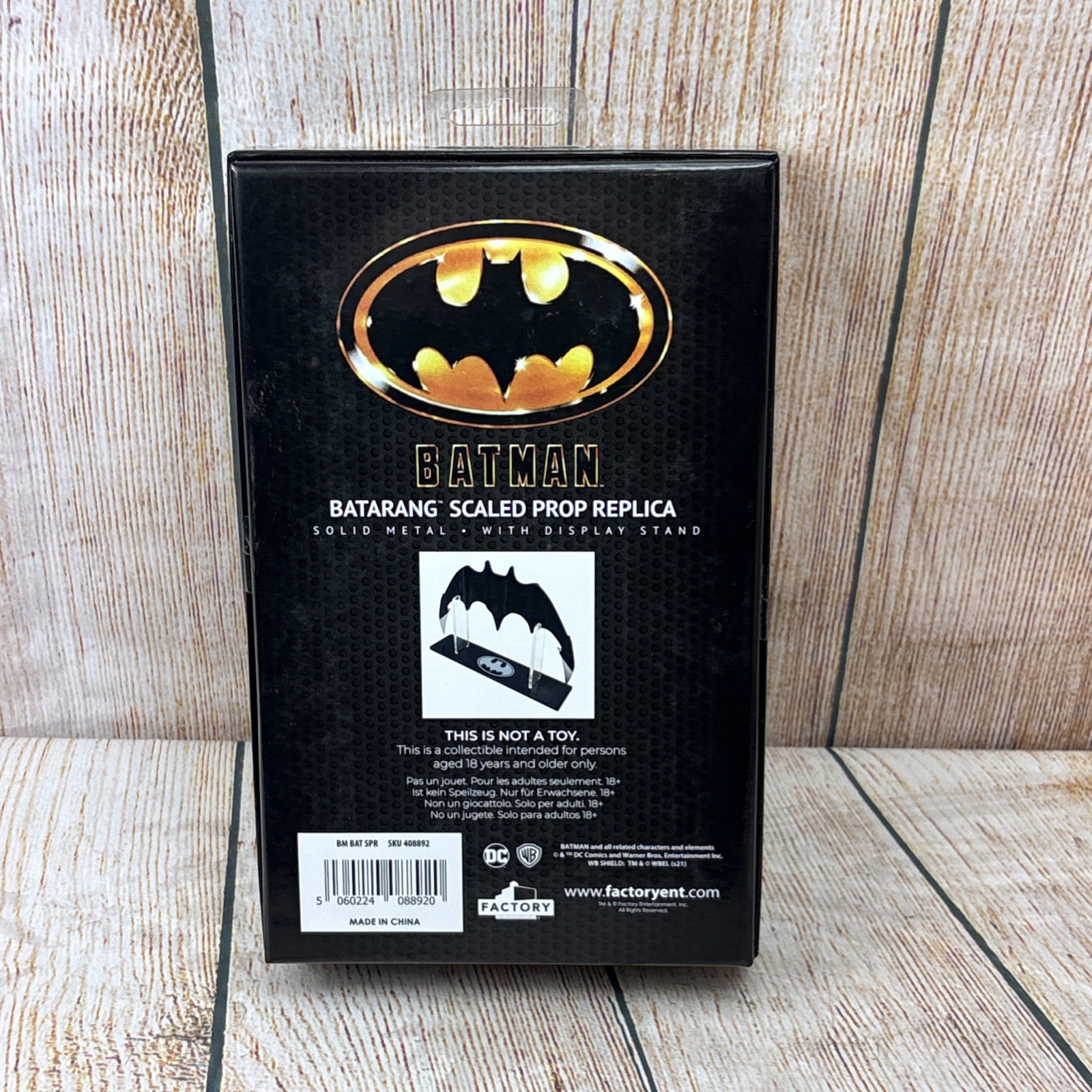 Batman Batarang Scaled Prop Replica With Display Stand DC