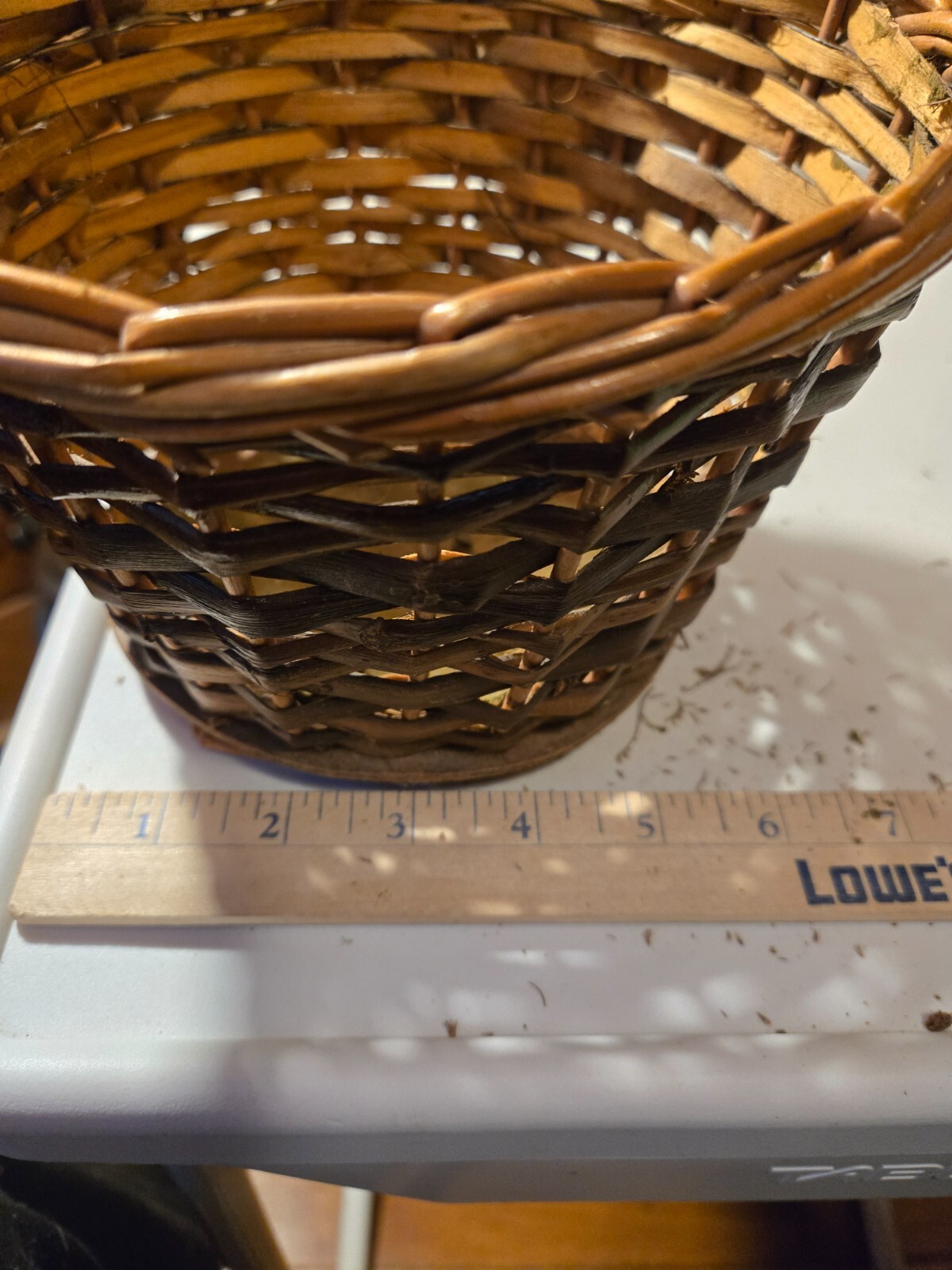 8 inch round woven wicker basket, 5 inch depth