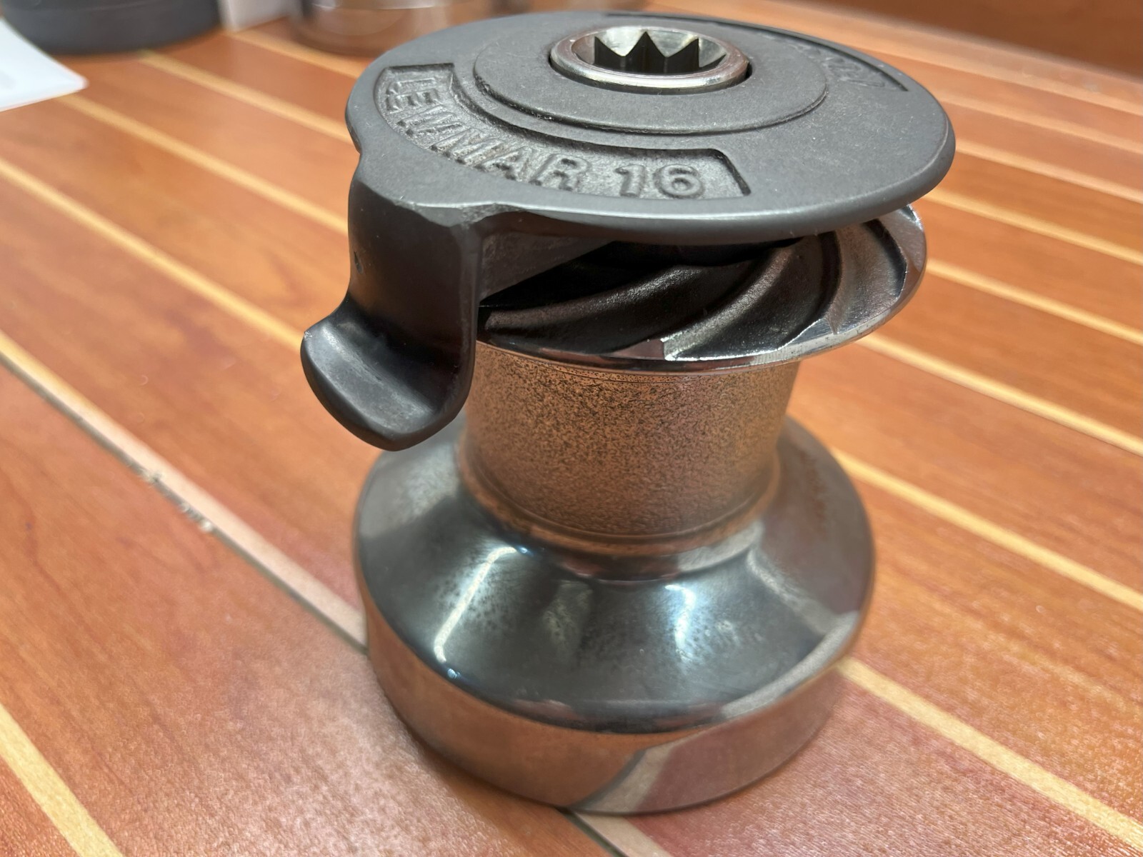 Lewmar 16ST Holdfast Winch