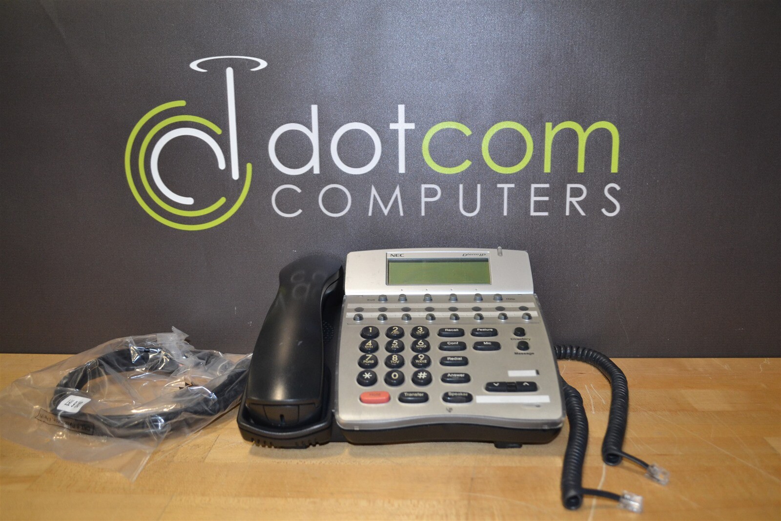 NEC ITR-8D-3(BK)TEL Dterm Series IP Display Phone Digital Black w/Ethernet