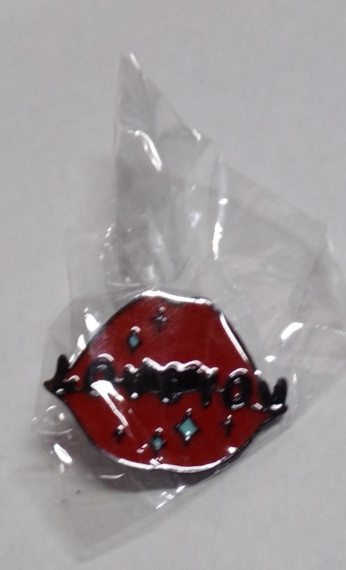 "Love You" Red Lips Hat Tie Tac Lapel Pin Brooch New In Pack