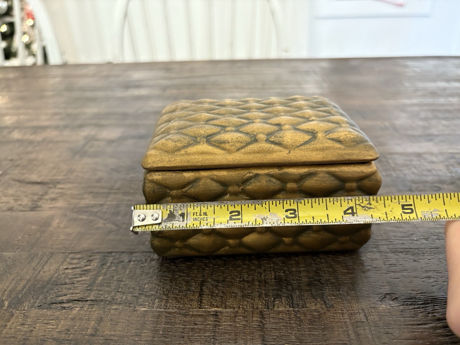 Ceramic Trinket Box Gold Woven Pattern